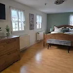 Huthaus Zum Molchner Stollen בית הארחה